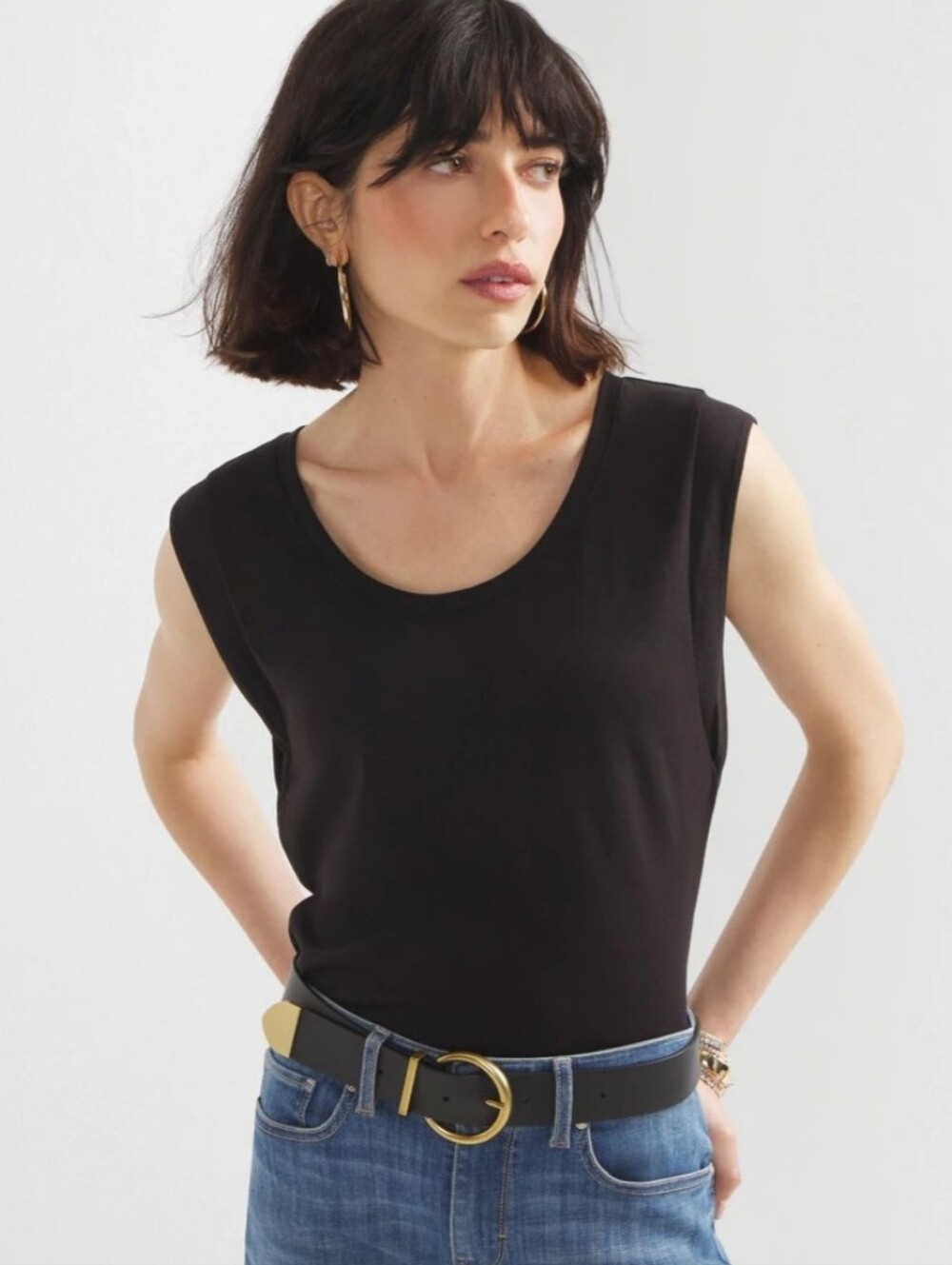 White House Black Market High-Rise Scoop Neck Tee Black Size L